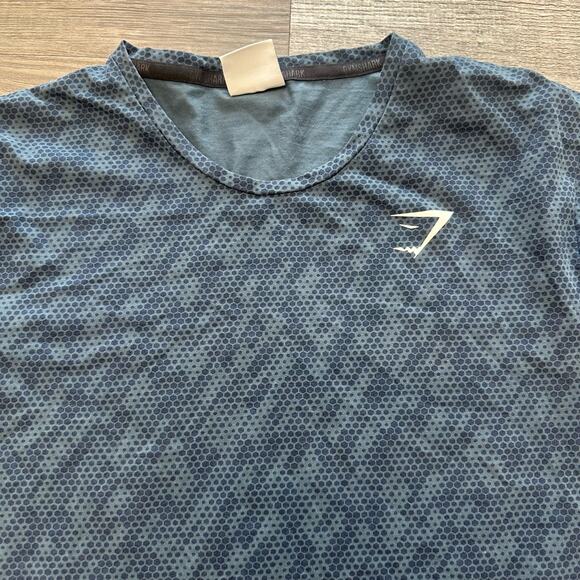 Gymshark Shirt Blue Gray Mens M Crewneck Geometric Honeycomb Gradient Stretch - Picture 4 of 10